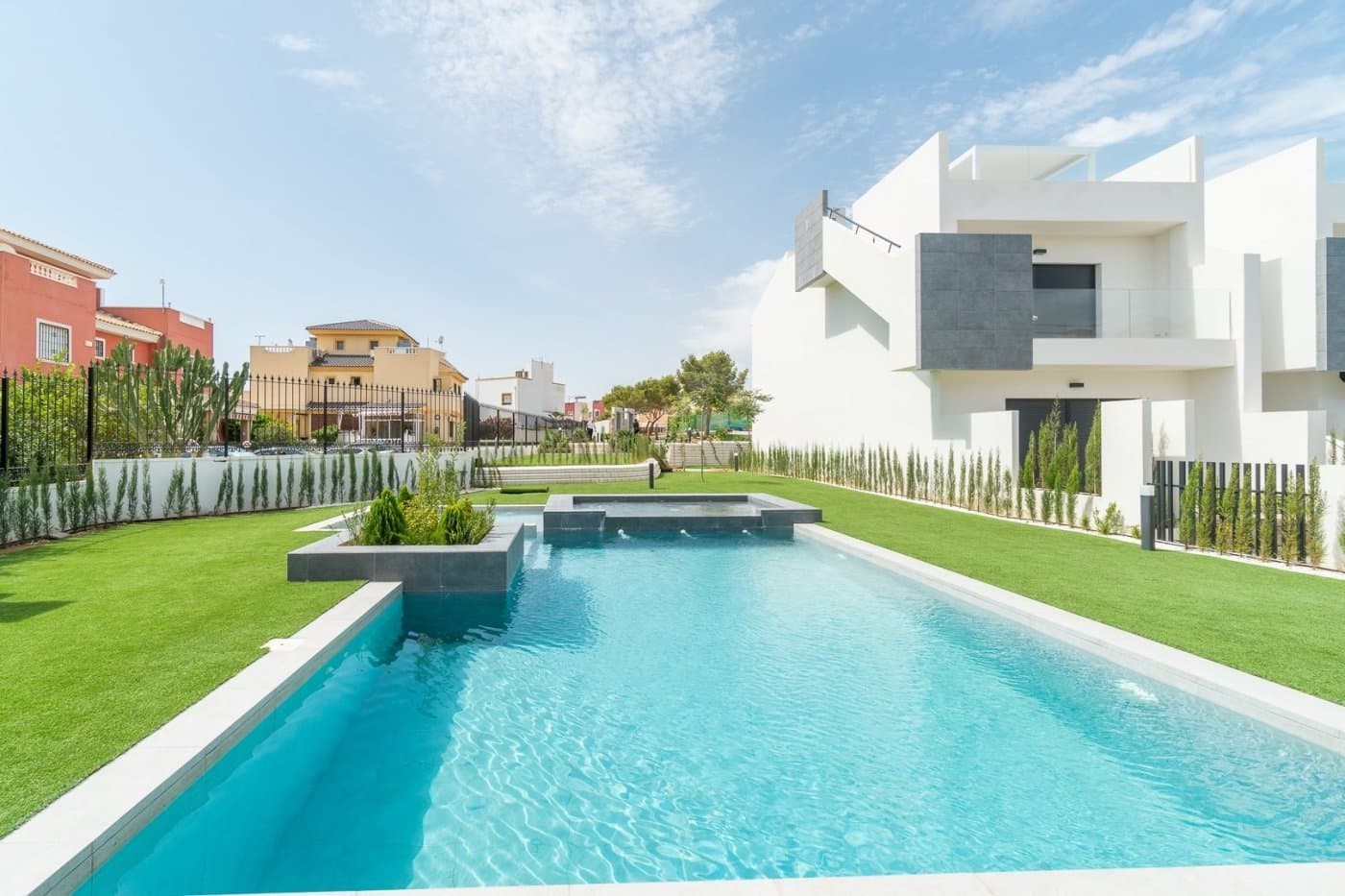 Bungalow de 2 dormitorios en Torrevieja