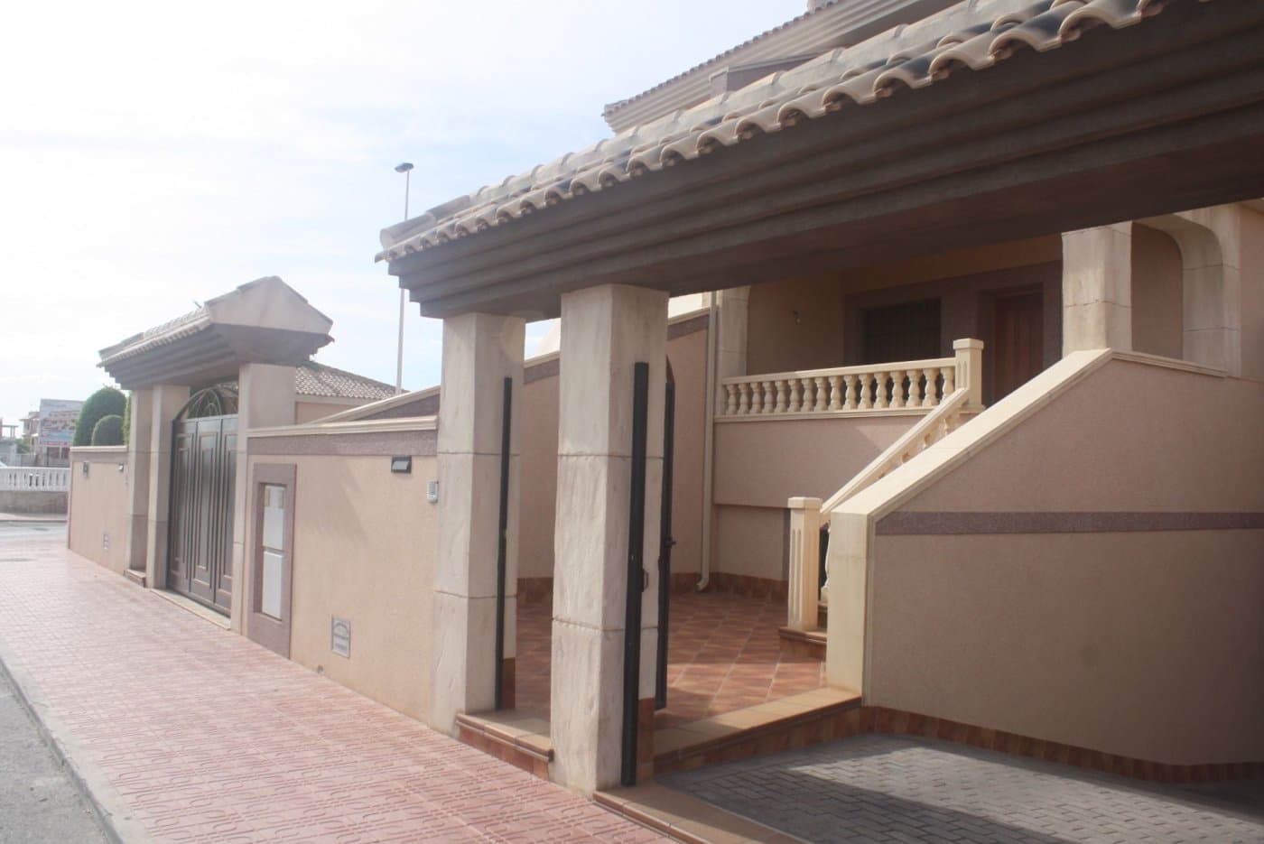 Adosado de 2 dormitorios en Torrevieja