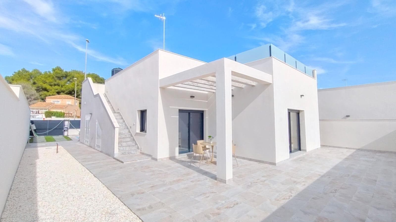 Villa de 3 dormitorios en Pilar de la Horadada – imagen 2