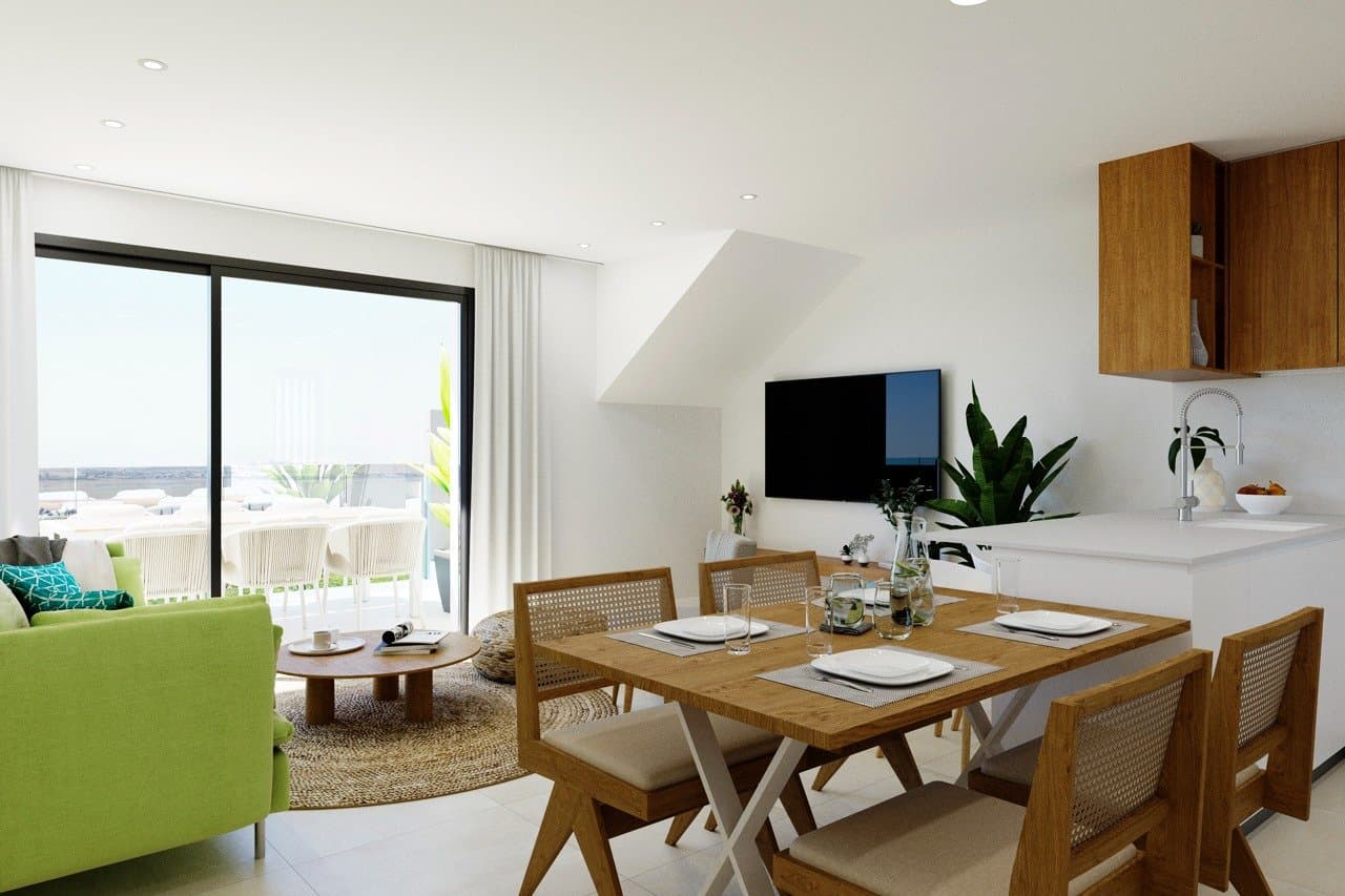 Bungalow med 2 soverom og 2 bad i Torrevieja – bilde 3