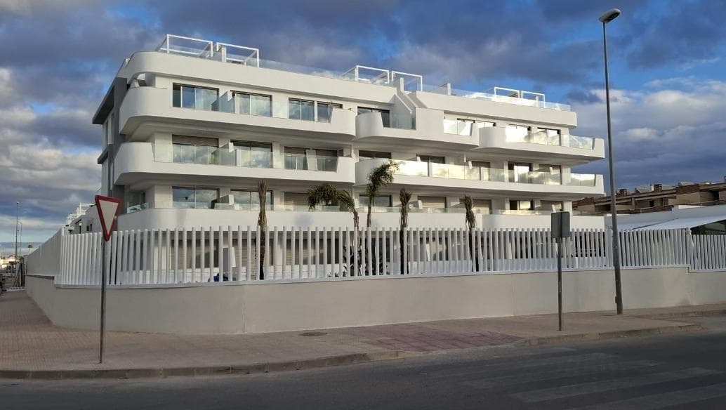 Apartamento de 2 dormitorios en Costa Blanca South
