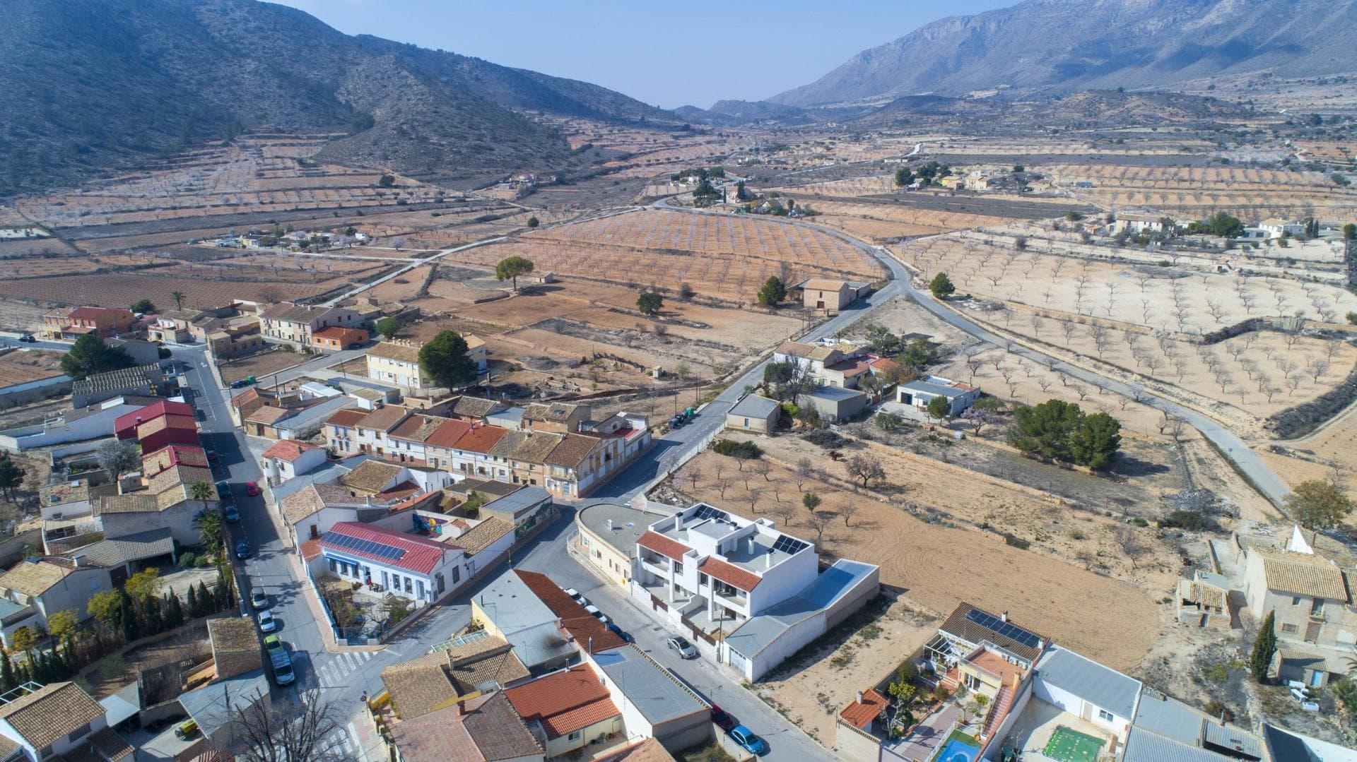 Bungalow de 3 dormitorios en Hondón de las Nieves