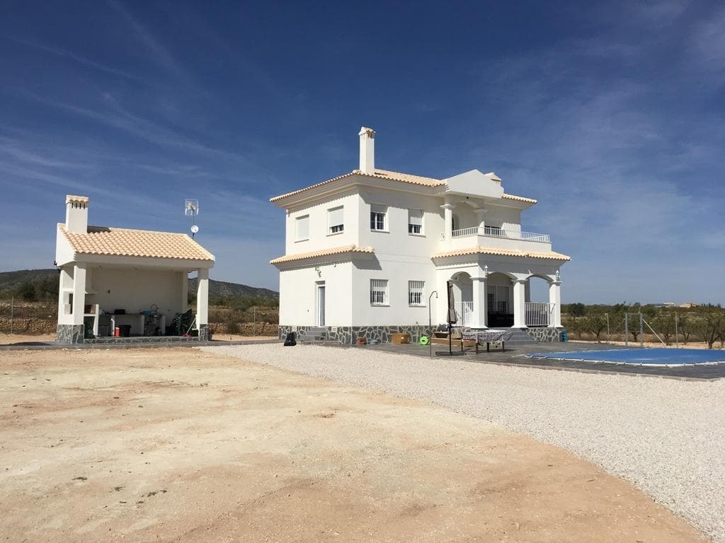 Villa med 4 soverom og 3 bad i Pinoso – bilde 3