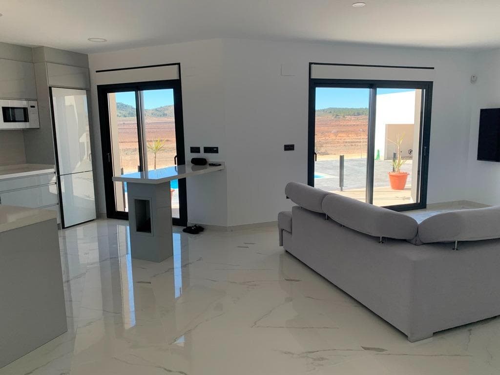 Villa med 4 soverom og 3 bad i Pinoso – bilde 2