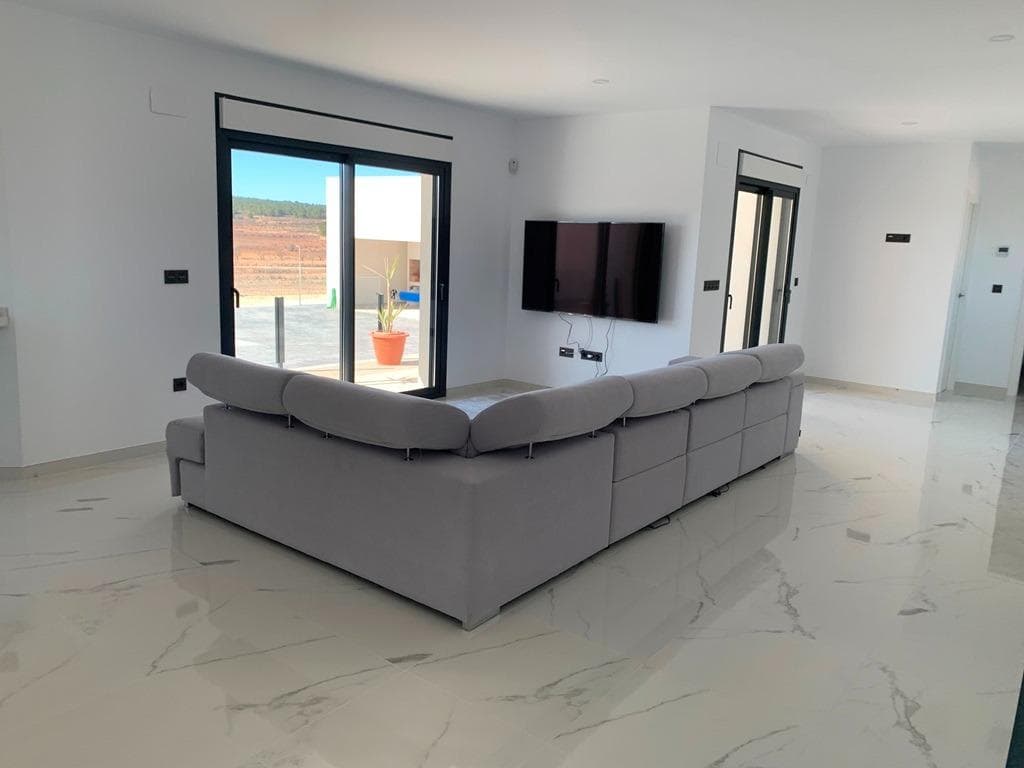 Villa med 4 soverom og 3 bad i Pinoso – bilde 3