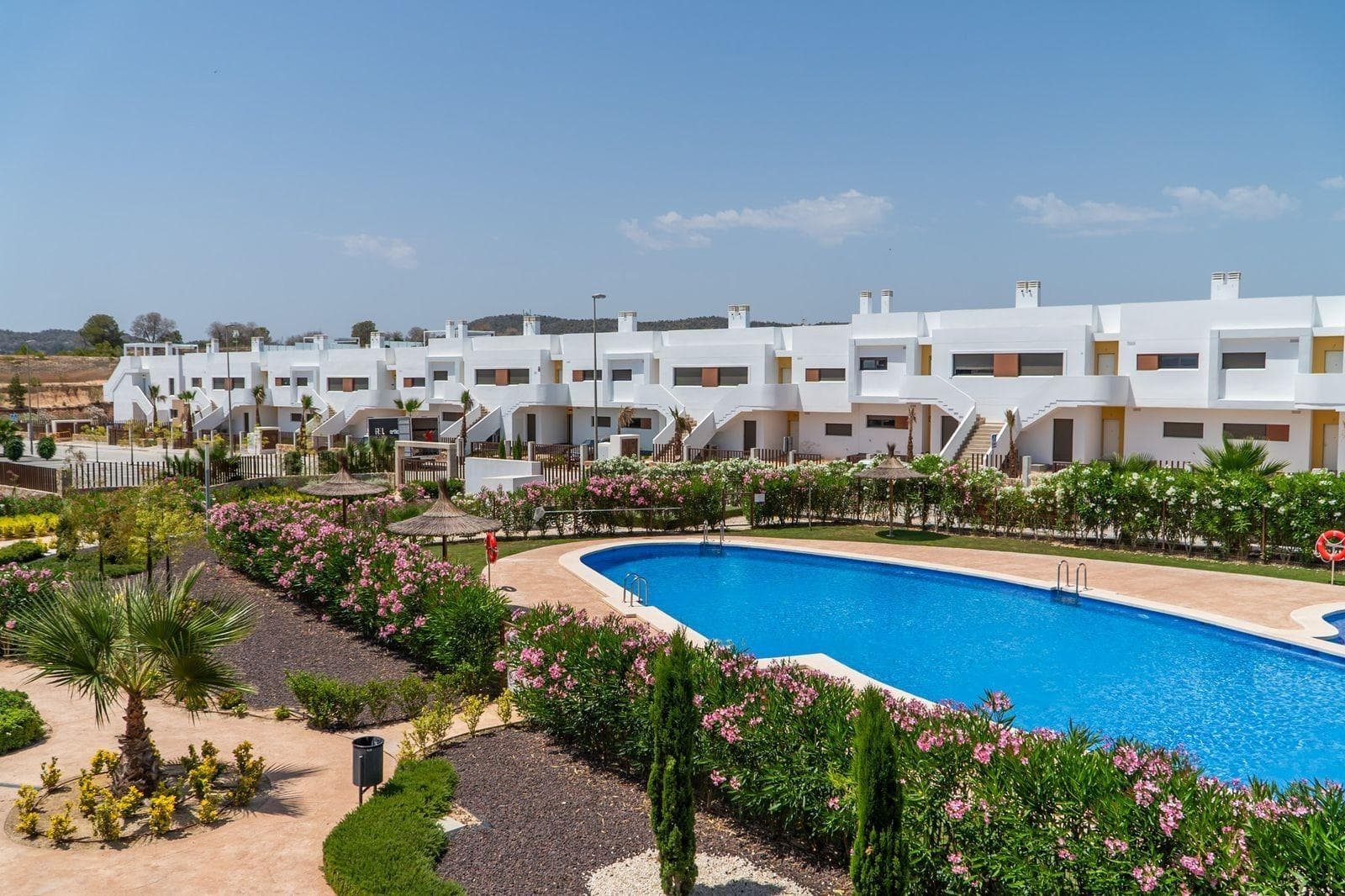 Bungalow de 2 dormitorios en Orihuela Costa – imagen 2