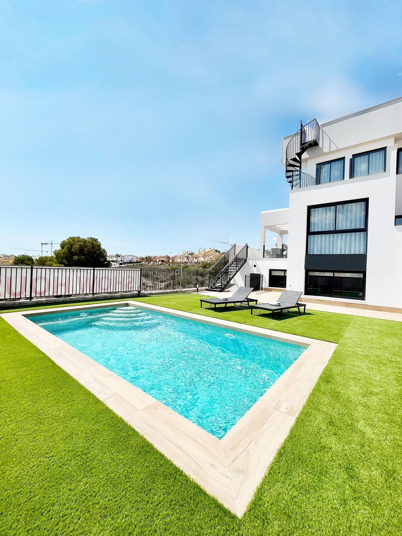 Villa de 3 dormitorios en Algorfa
