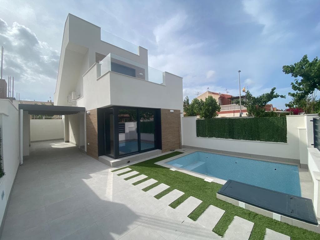Villa de 3 dormitorios en Los Alcázares