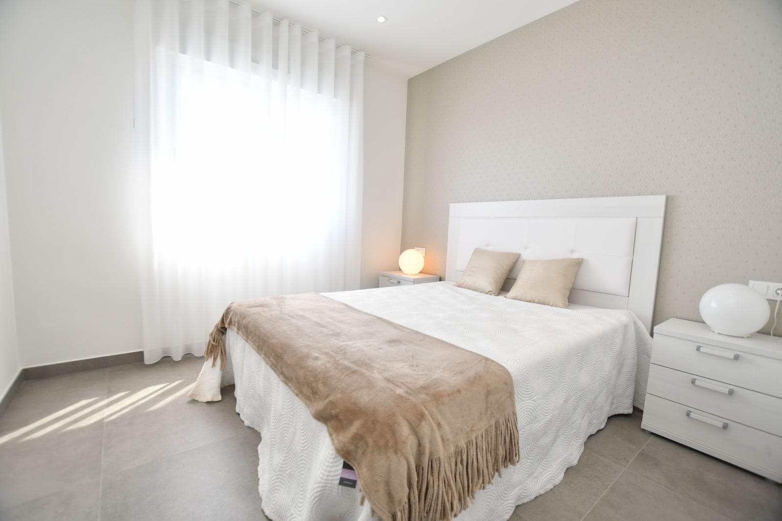 Bungalow de 3 dormitorios en San Miguel de Salinas – imagen 6
