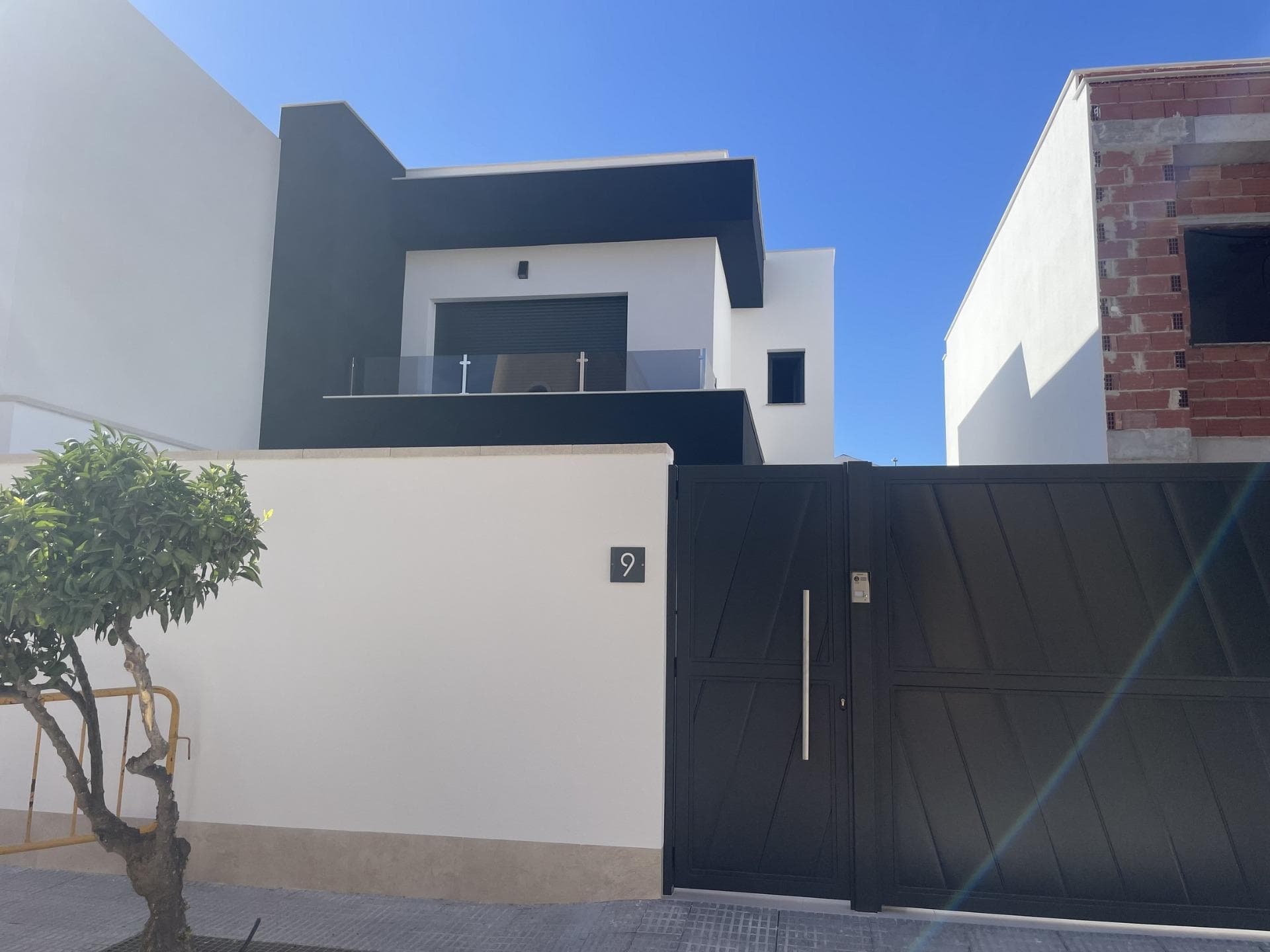Moderne villa med 3 soverom og 3 bad – bilde 2