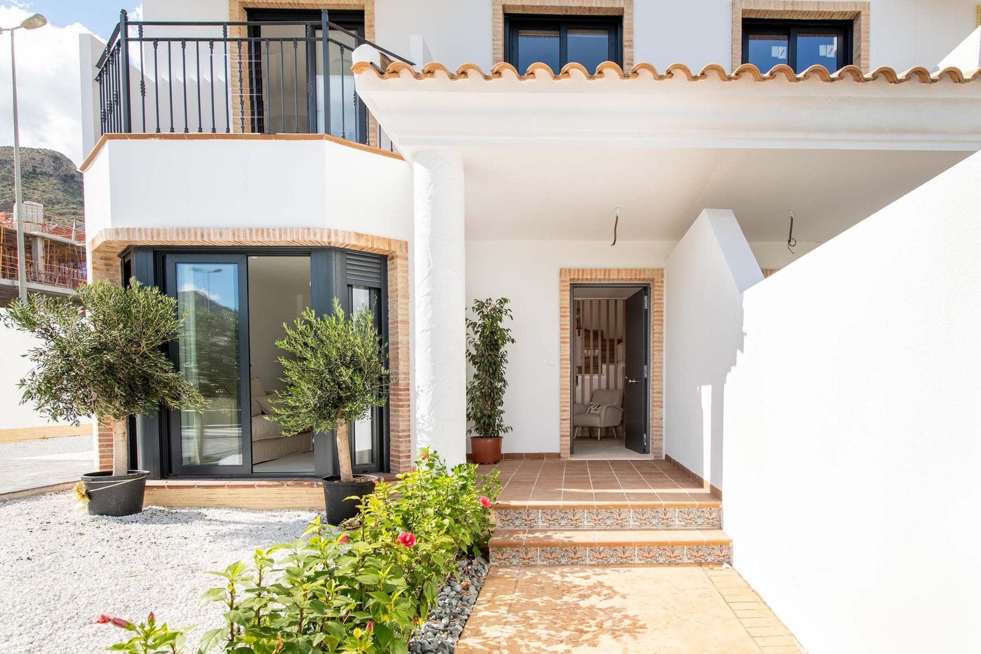 Bungalow de 2 dormitorios en Costa Blanca South - Inland