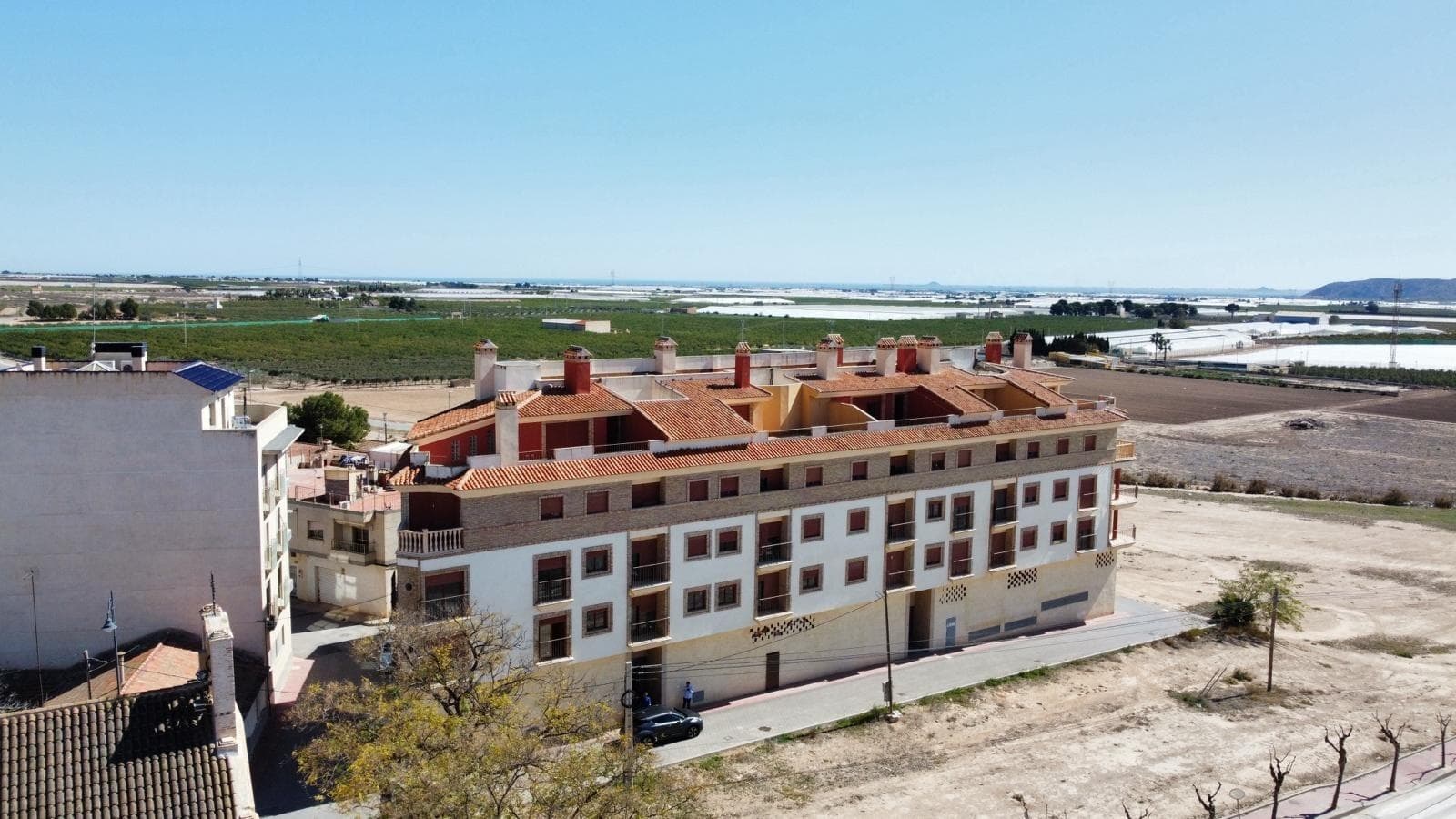 Apartamento de 3 dormitorios en Avileses