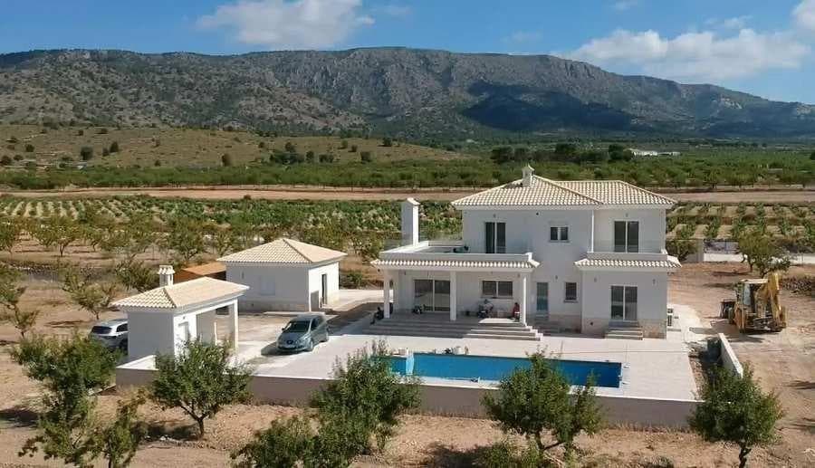 Villa med 4 soverom og 3 bad i Pinoso – bilde 2