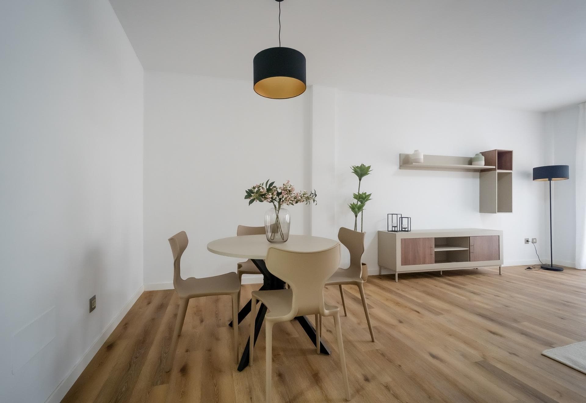 Leilighet med 2 soverom og 2 bad – bilde 6