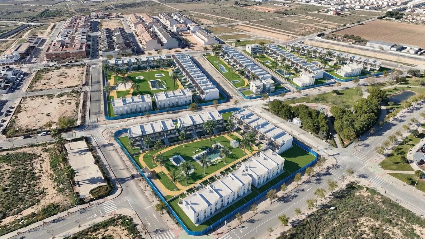 Bungalow med 2 soverom og 2 bad i Pilar de La Horadada – bilde 4