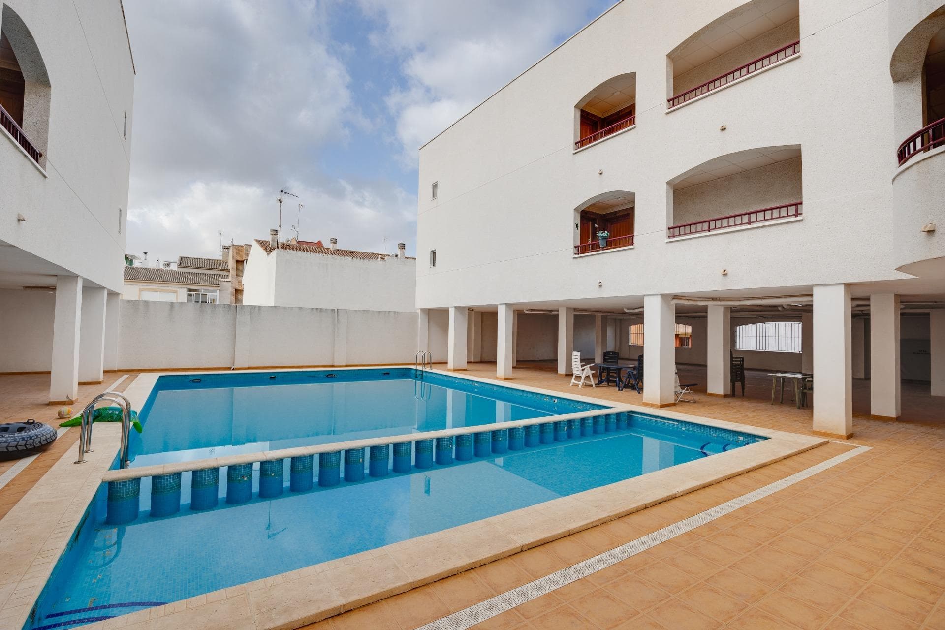 Apartamento de 2 dormitorios en Costa Blanca South