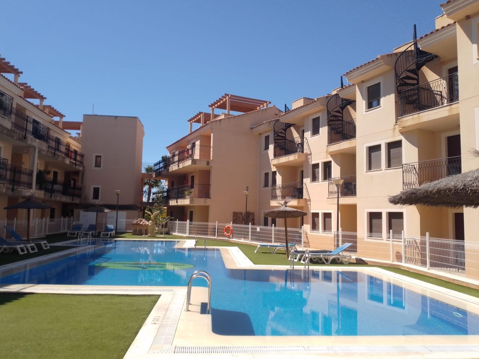 Apartamento de 2 dormitorios en Águilas