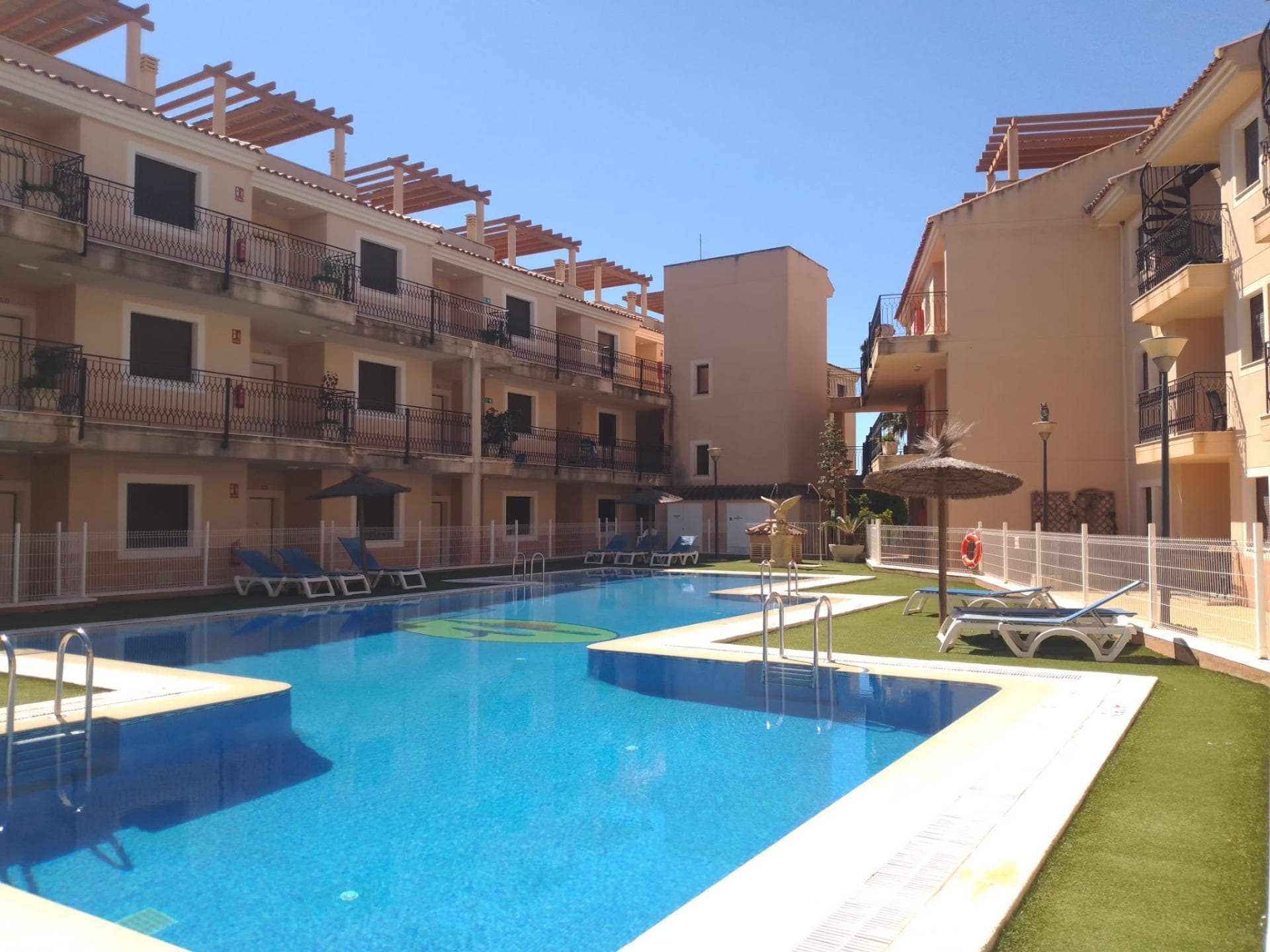 Apartamento de 2 dormitorios en Águilas
