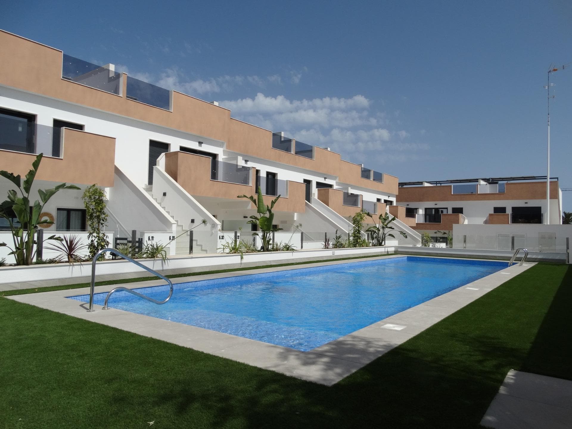 Bungalow de 2 dormitorios en Pilar de la Horadada