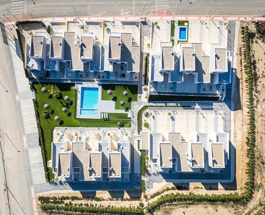 Nybygde, innflyttingsklare rekkehus og tomannsboliger i Altaona Golf Resort, Murcia – bilde 3