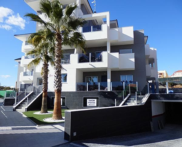 Apartamento de 2 dormitorios en Costa Blanca South