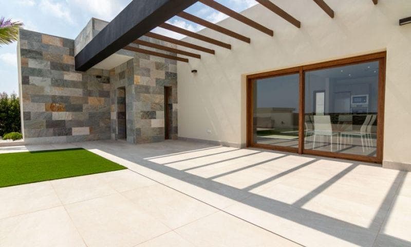 Villa de 3 dormitorios en Torrevieja – imagen 2